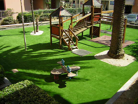 area giochi giardini in erba sintetica roma